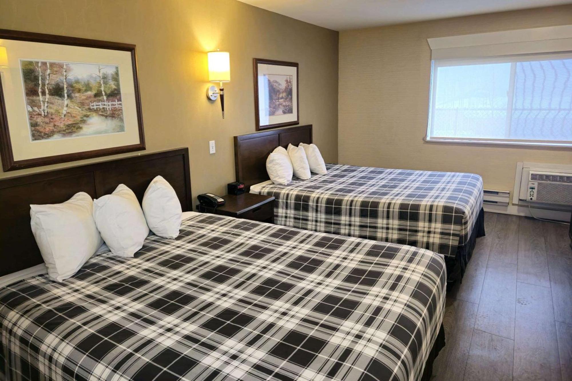 Rodeway Inn & Suites Kamloops Kültér fotó